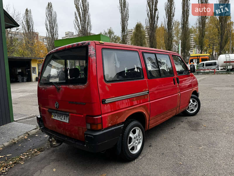 Минивэн Volkswagen Caravelle 1995 в Киеве