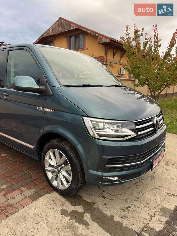 Минивэн Volkswagen Caravelle 2017 в Ужгороде