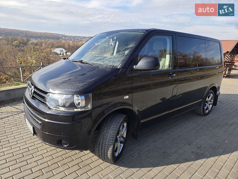 Volkswagen Caravelle 2012 Volkswagen Caravelle 2012