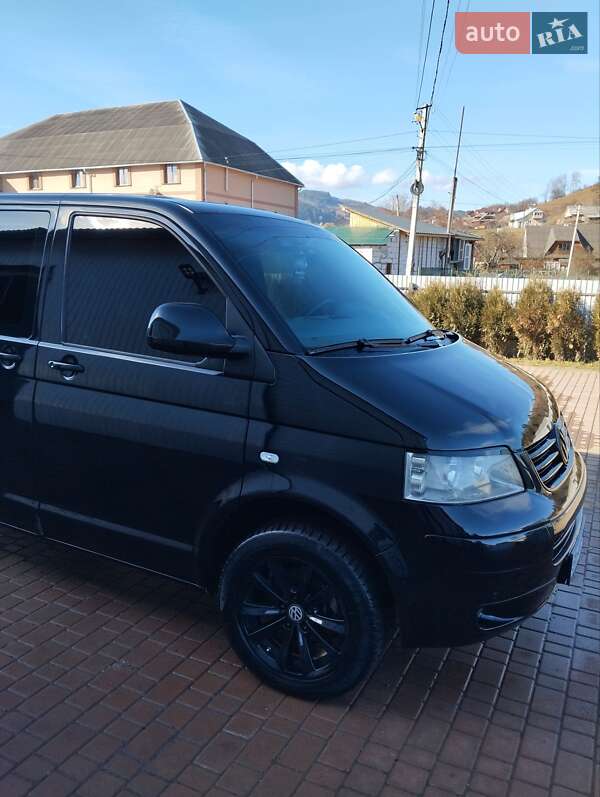 Минивэн Volkswagen Caravelle 2006 в Черновцах фото Минивэн Volkswagen Caravelle 2006 в Черновцах