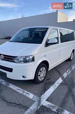 Минивэн Volkswagen Caravelle 2012 в Полтаве