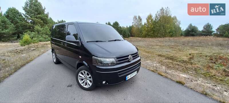 Минивэн Volkswagen Caravelle 2010 в Киеве