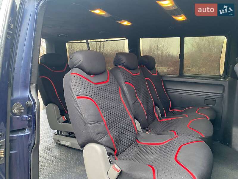 Мінівен Volkswagen Caravelle 2005 в Сумах