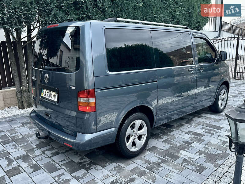 Минивэн Volkswagen Caravelle 2009 в Виноградове