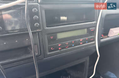 Минивэн Volkswagen Caravelle 1996 в Львове