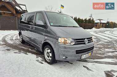 Мінівен Volkswagen Caravelle 2014 в Стрию