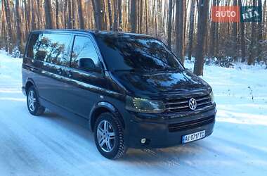 Минивэн Volkswagen Caravelle 2010 в Буче