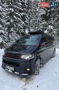 Минивэн Volkswagen Caravelle 2014 в Березному