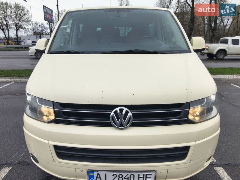 Volkswagen Caravelle 2013