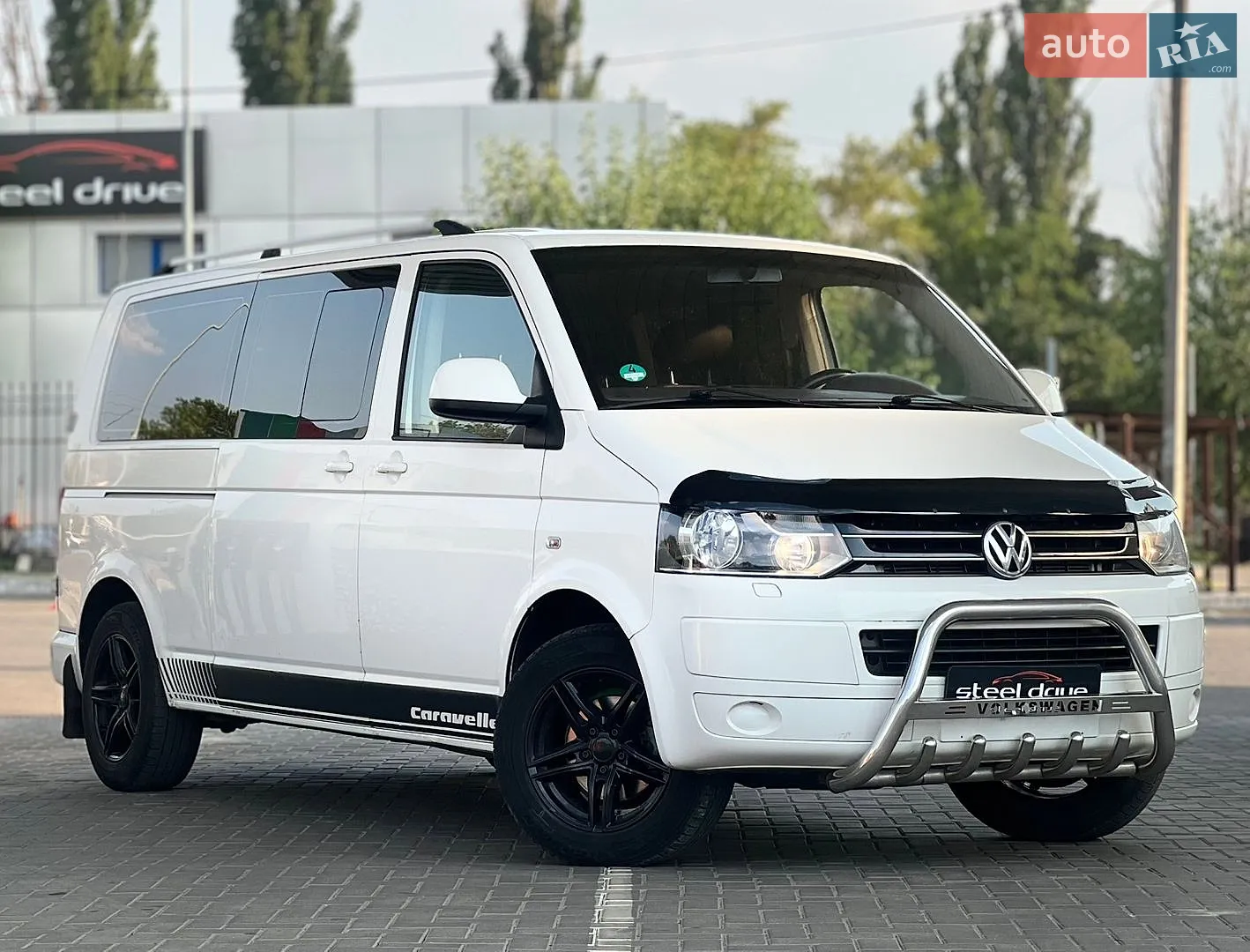 2010 Volkswagen Caravelle - мініатюра 2