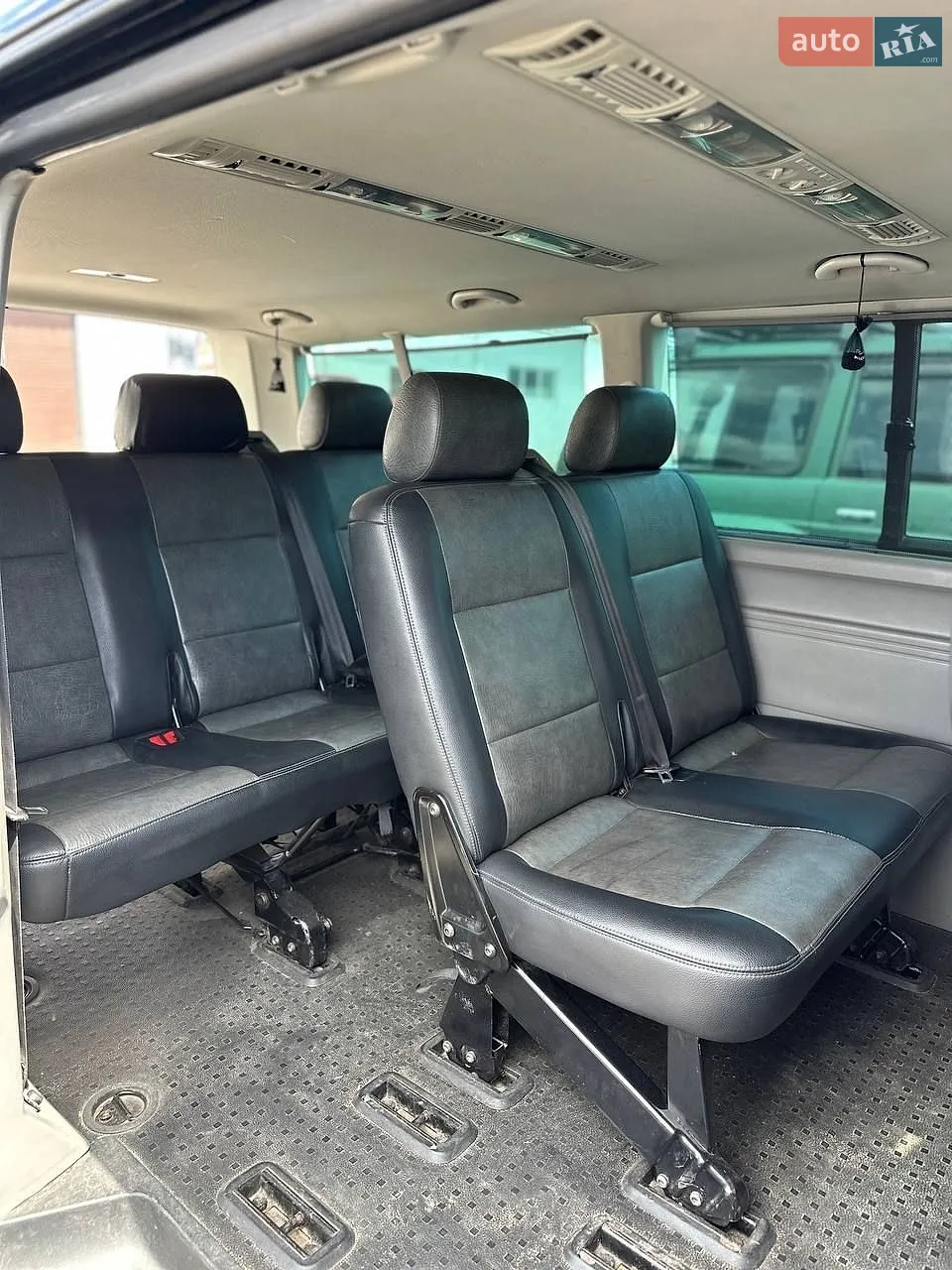 2010 Volkswagen Caravelle - мініатюра 8