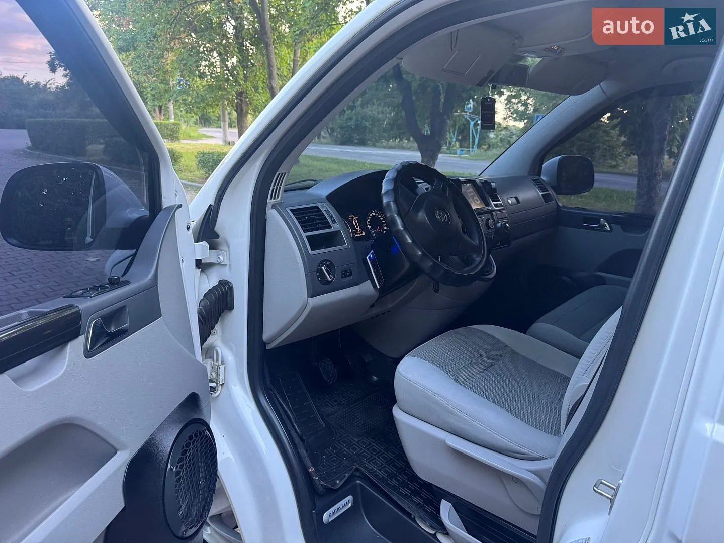 2012 Volkswagen Caravelle - мініатюра 14