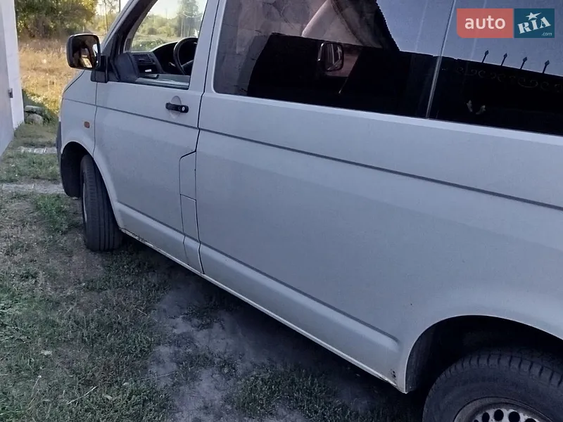 Volkswagen Caravelle 2004