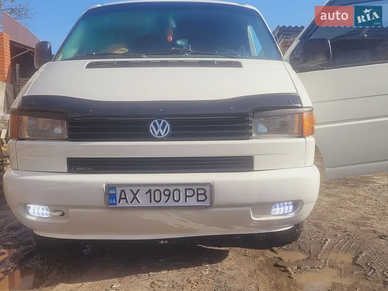 Volkswagen Caravelle