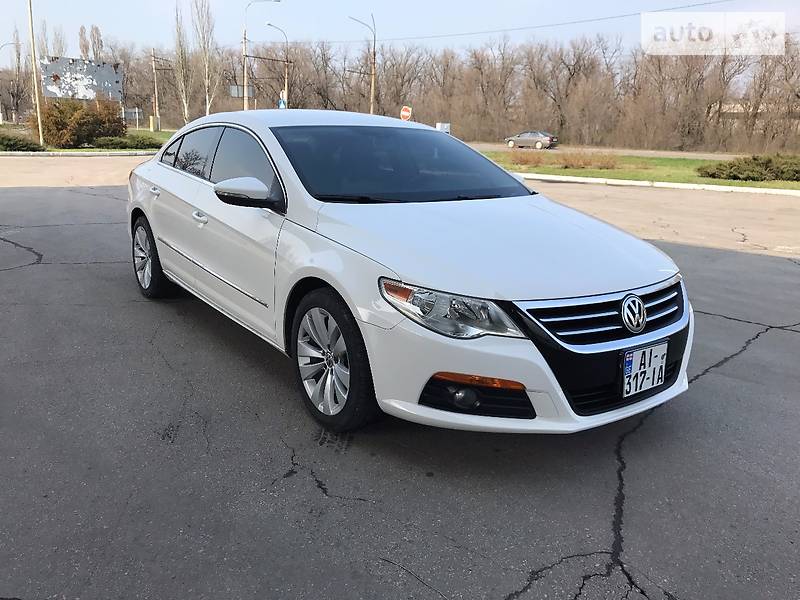 Седан Volkswagen CC / Passat CC 2011 в Луганске