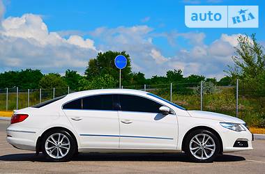 Седан Volkswagen CC / Passat CC 2010 в Днепре