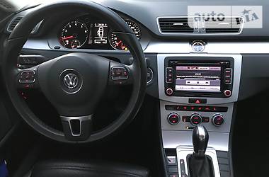 Седан Volkswagen CC / Passat CC 2013 в 