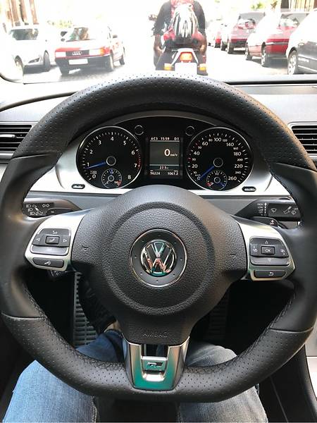 Седан Volkswagen CC / Passat CC 2011 в Львові