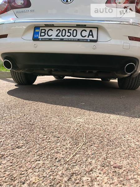 Седан Volkswagen CC / Passat CC 2011 в Львові
