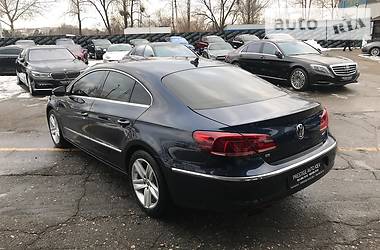 Седан Volkswagen CC / Passat CC 2015 в Киеве