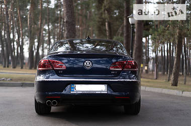 Седан Volkswagen CC / Passat CC 2013 в Чернігові