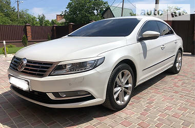 Седан Volkswagen CC / Passat CC 2013 в Полтаві