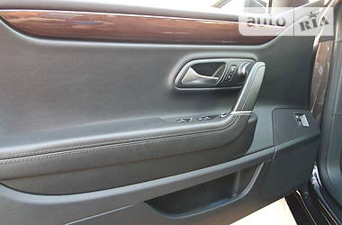Купе Volkswagen CC / Passat CC 2011 в 
