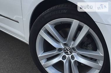 Седан Volkswagen CC / Passat CC 2013 в 