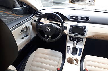 Седан Volkswagen CC / Passat CC 2012 в Киеве