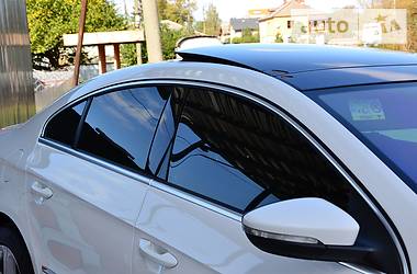 Седан Volkswagen CC / Passat CC 2014 в 