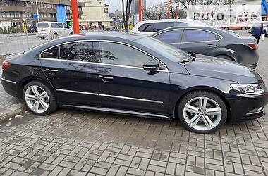 Седан Volkswagen CC / Passat CC 2013 в 