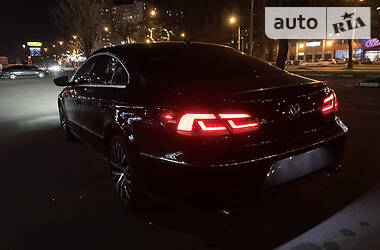 Седан Volkswagen CC / Passat CC 2014 в 