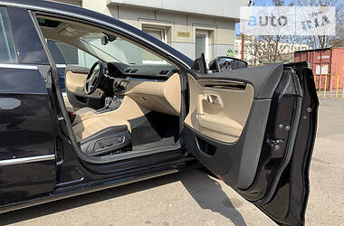 Седан Volkswagen CC / Passat CC 2014 в 
