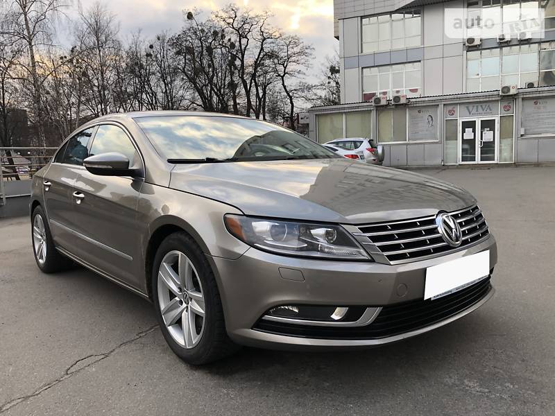 Седан Volkswagen CC / Passat CC 2012 в Херсоні