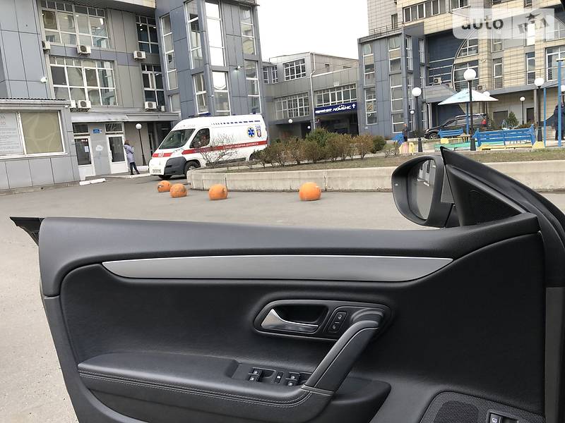 Седан Volkswagen CC / Passat CC 2012 в Херсоні