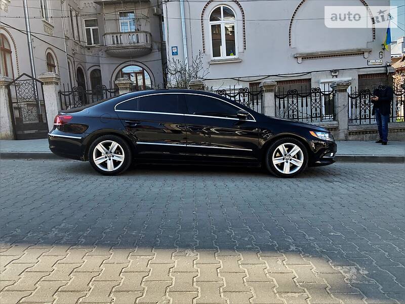 Седан Volkswagen CC / Passat CC 2013 в Чернівцях
