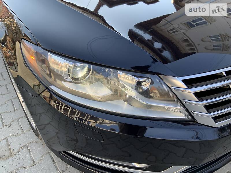 Седан Volkswagen CC / Passat CC 2013 в Чернівцях