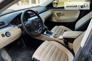 Седан Volkswagen CC / Passat CC 2013 в 