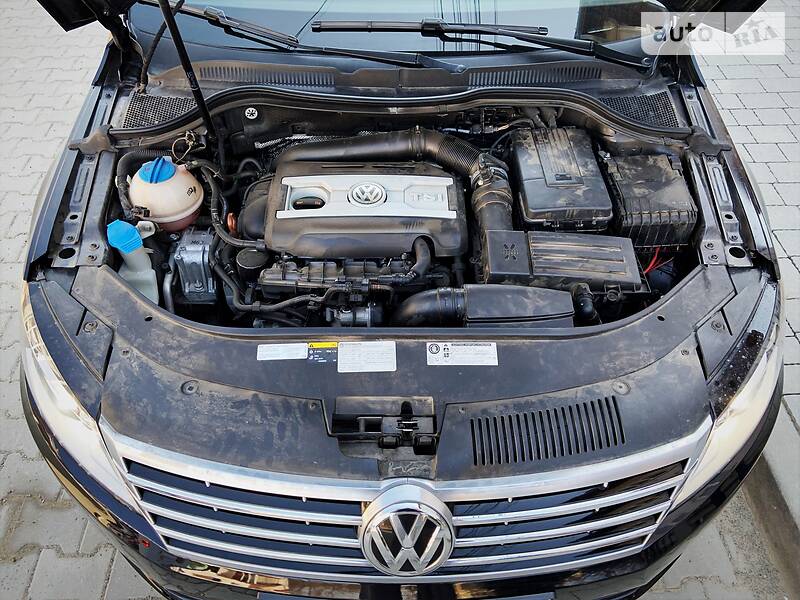 Седан Volkswagen CC / Passat CC 2013 в Чернівцях