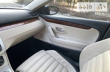 Седан Volkswagen CC / Passat CC 2009 в 
