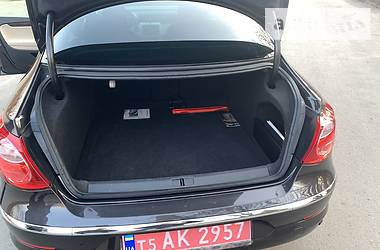 Седан Volkswagen CC / Passat CC 2009 в 