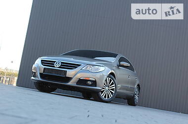 Седан Volkswagen CC / Passat CC 2011 в Трускавці