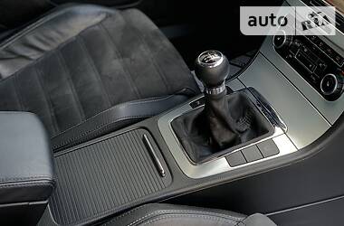 Седан Volkswagen CC / Passat CC 2010 в 