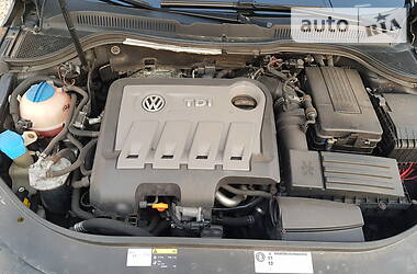Седан Volkswagen CC / Passat CC 2012 в 