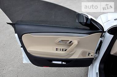 Седан Volkswagen CC / Passat CC 2016 в 