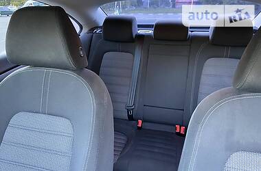 Купе Volkswagen CC / Passat CC 2011 в 
