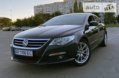 Купе Volkswagen CC / Passat CC 2011 в 
