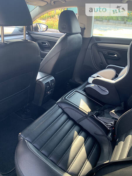 Купе Volkswagen CC / Passat CC 2011 в Житомирі