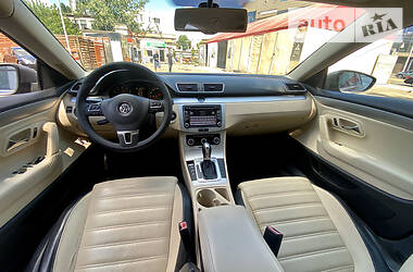 Седан Volkswagen CC / Passat CC 2011 в Киеве