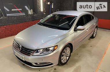 Седан Volkswagen CC / Passat CC 2014 в Львове